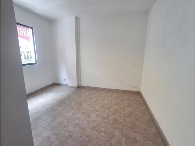 Oficina en arriendo en Aves Maria, Sabaneta, 70 m² · foto 5 de 9