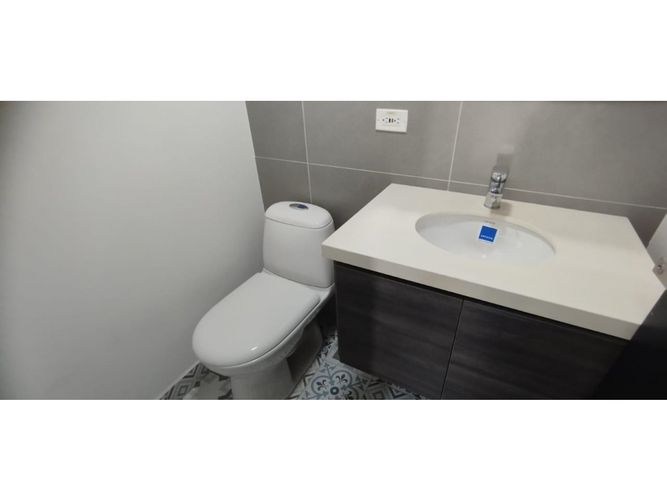 Oficina en arriendo en Boston, Medellín, 45 m² · foto 4 de 7