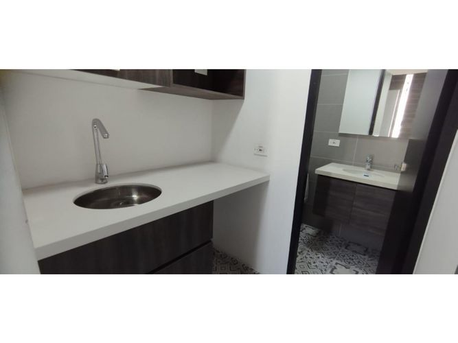Oficina en arriendo en Boston, Medellín, 45 m² · foto 5 de 7