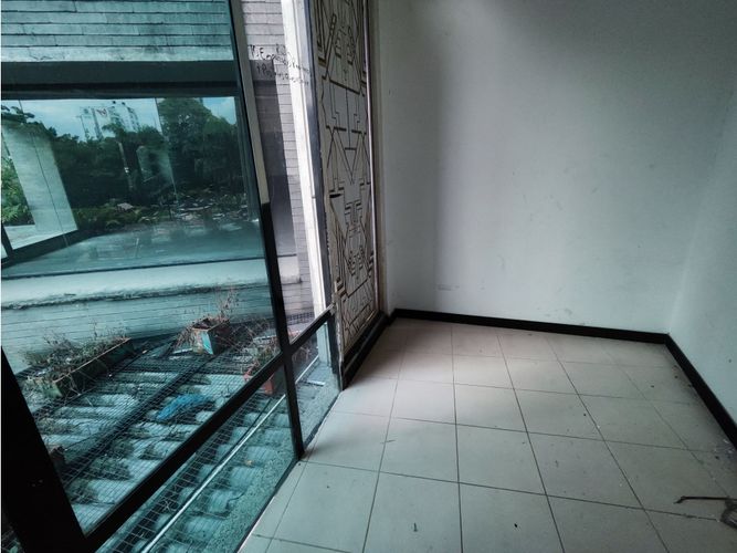 Local en arriendo en El Poblado, Medellín, 138 m² · foto 8 de 8