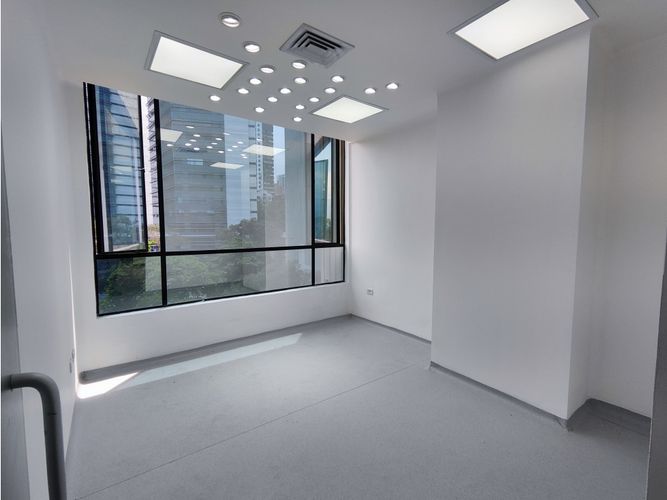 Local en arriendo en El Poblado, Medellín, 46 m² · foto 4 de 4