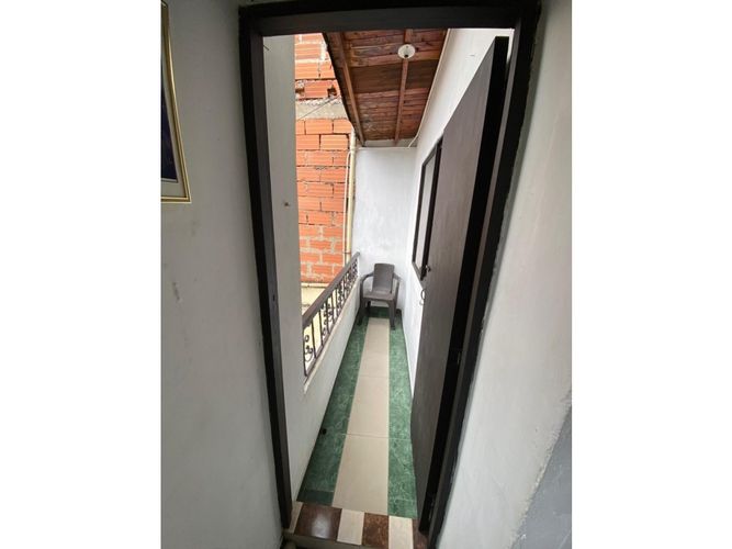 Casa de 8 alcobas en venta en Laureles, Medellín, 90 m² · foto 14 de 14