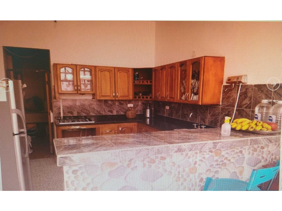Casa de 9 alcobas en venta en Prado, Medellín, 360 m² · foto 2 de 9