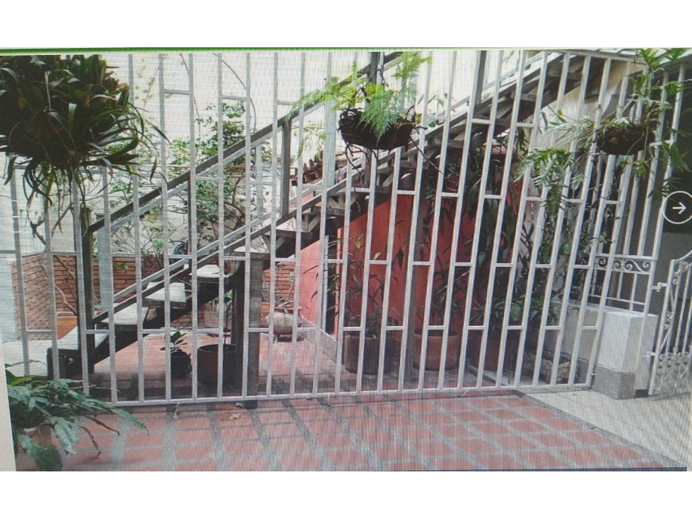 Casa de 9 alcobas en venta en Prado, Medellín, 360 m² · foto 8 de 9
