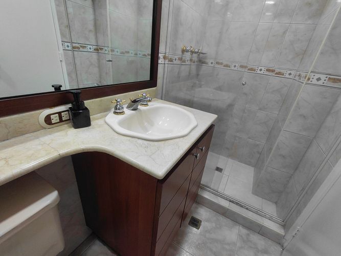 Apartamento de 2 alcobas en arriendo en Los Naranjos, Medellín, 72 m² · foto 12 de 24