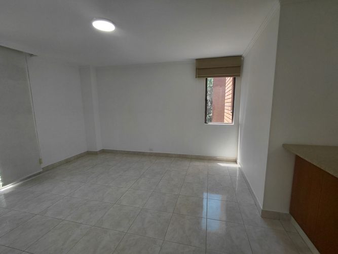 Apartamento de 2 alcobas en arriendo en Los Naranjos, Medellín, 72 m² · foto 13 de 24