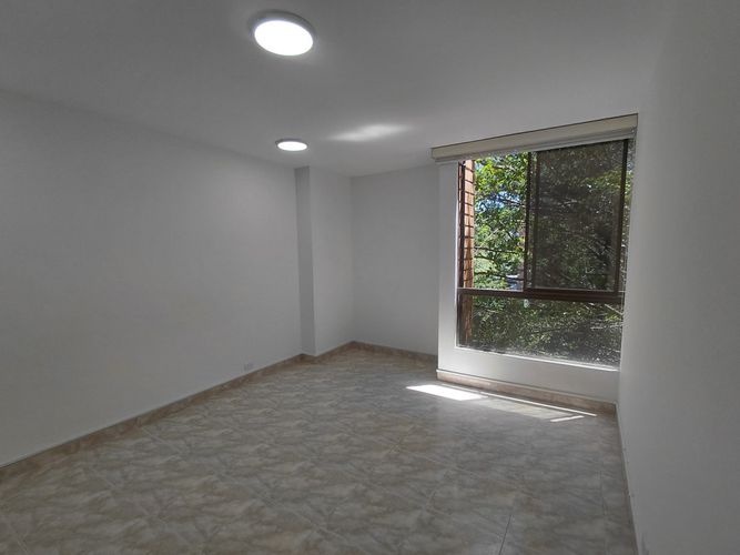 Apartamento de 2 alcobas en arriendo en Los Naranjos, Medellín, 72 m² · foto 16 de 24