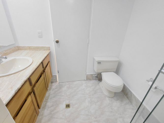 Apartamento de 2 alcobas en arriendo en Los Naranjos, Medellín, 72 m² · foto 19 de 24
