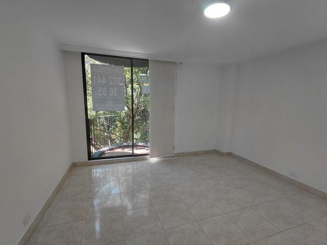 Apartamento de 2 alcobas en arriendo en Los Naranjos, Medellín, 72 m² · foto 22 de 24