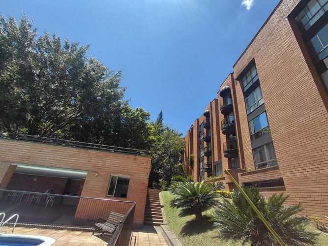 Apartamento de 2 alcobas en arriendo en Los Naranjos, Medellín, 72 m² · foto 24 de 24