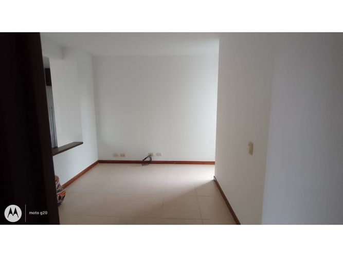 Apartamento de 3 alcobas en venta en El Poblado, Medellín, 79 m² · foto 4 de 15