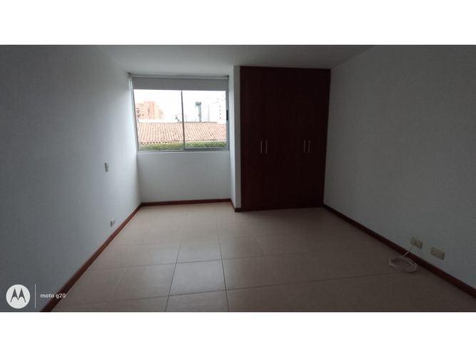 Apartamento de 3 alcobas en venta en El Poblado, Medellín, 79 m² · foto 9 de 15