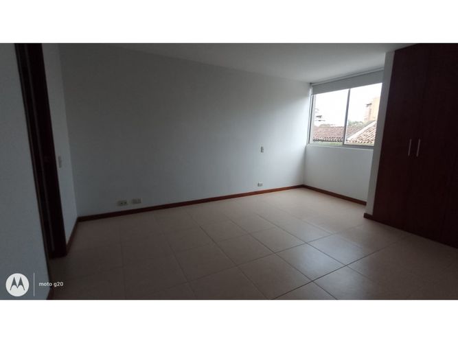 Apartamento de 3 alcobas en venta en El Poblado, Medellín, 79 m² · foto 11 de 15