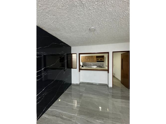 Apartamento de 3 alcobas en venta en Centro, Rionegro, 85 m² · foto 4 de 17