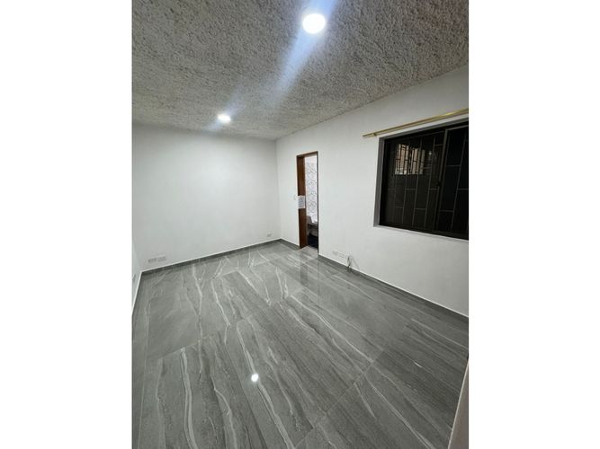 Apartamento de 3 alcobas en venta en Centro, Rionegro, 85 m² · foto 8 de 17