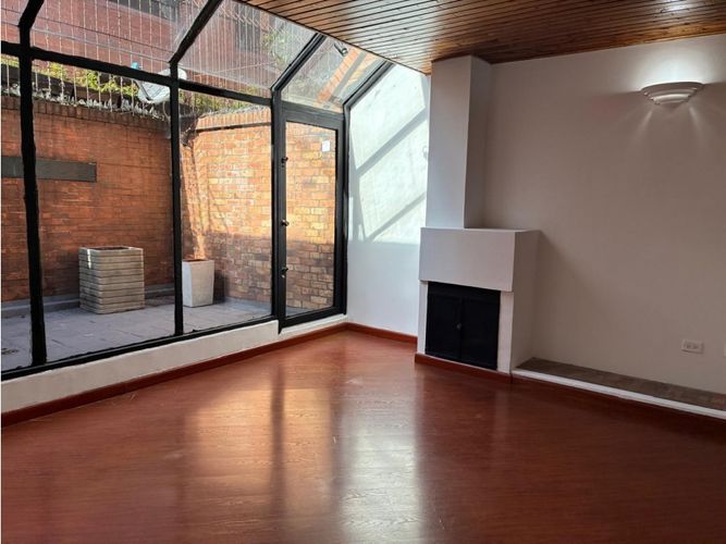 Casa de 3 alcobas en venta en Chicó Navarra, Bogotá, 180 m² · foto 1 de 20