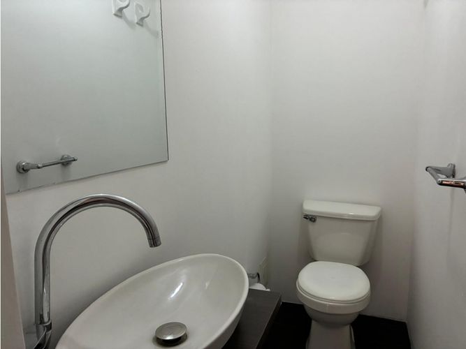 Casa de 3 alcobas en venta en Chicó Navarra, Bogotá, 180 m² · foto 8 de 20