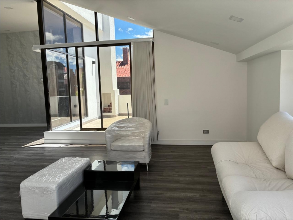Apartamento en arriendo en La Carolina, Bogotá · foto 4 de 24
