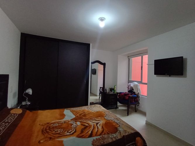 Apartamento de 3 alcobas en venta en Laureles, Medellín, 80 m² · foto 10 de 18