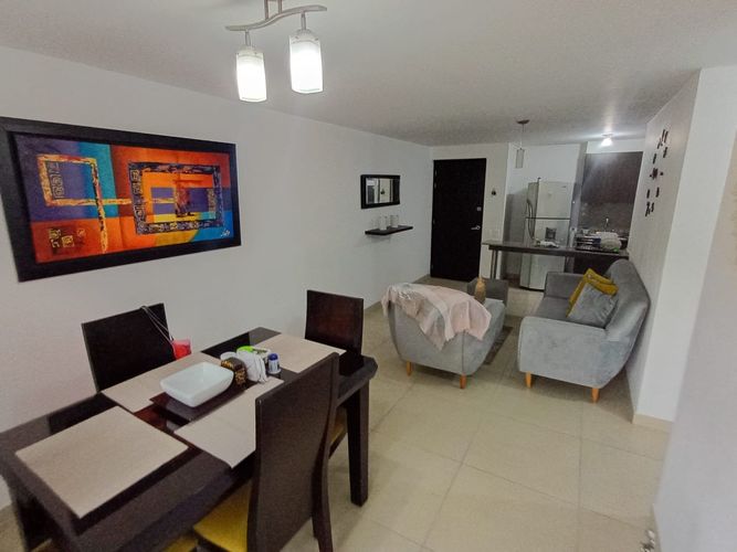 Apartamento de 3 alcobas en venta en Laureles, Medellín, 80 m² · foto 4 de 18
