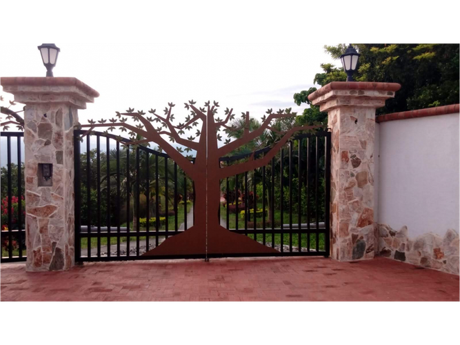 Casa de 7 alcobas en venta en Cerritos, Pereira, 740 m² · foto 5 de 17