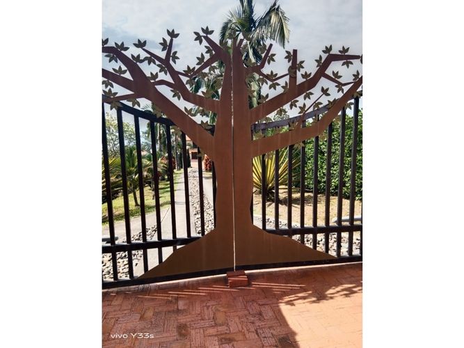Casa de 7 alcobas en venta en Cerritos, Pereira, 740 m² · foto 11 de 17