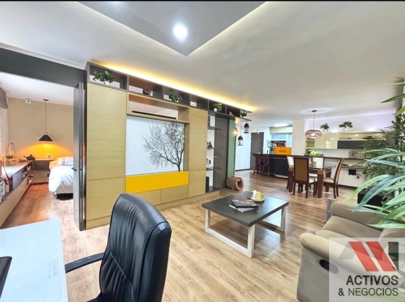 Apartamento en venta en Loma Del Esmeraldal, Envigado · foto 4 de 24
