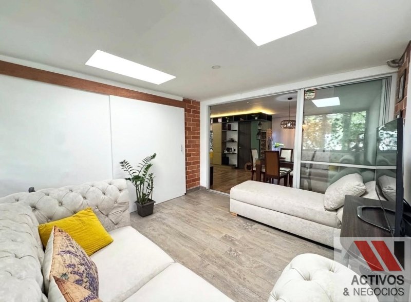 Apartamento en venta en Loma Del Esmeraldal, Envigado · foto 7 de 24