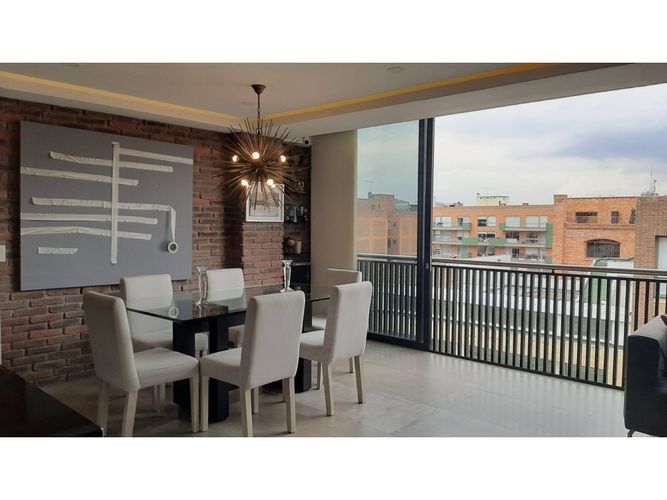 Apartamento de 3 alcobas en venta en Santa Barbara, Bogotá, 165 m² · foto 3 de 21