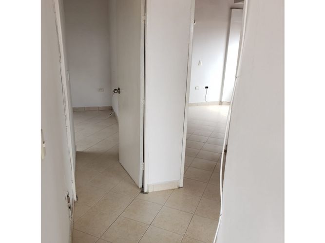 Apartamento de 3 alcobas en venta en Centro, Rionegro, 84 m² · foto 6 de 12