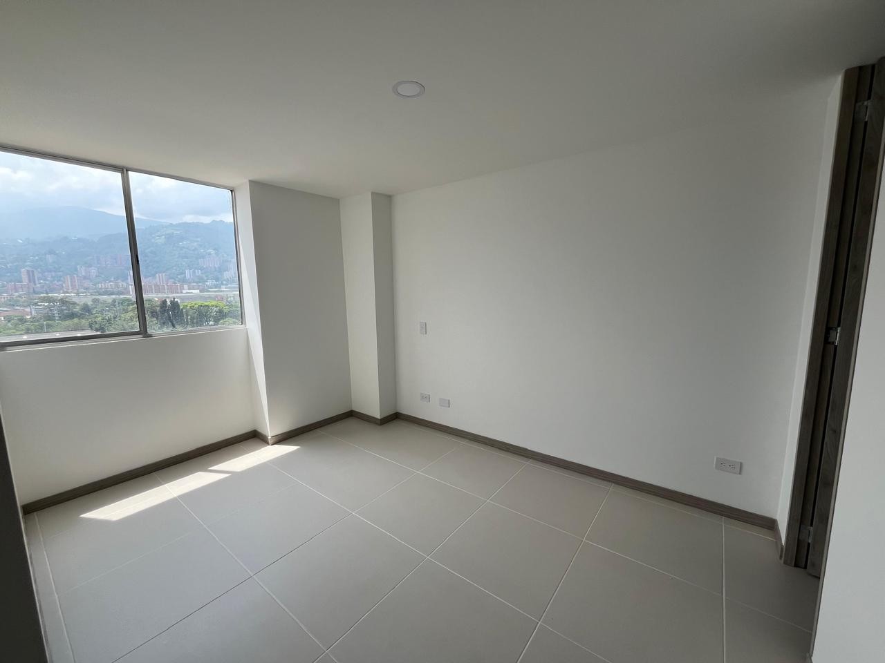Apartamento en venta en Los Naranjos, Itagüí · foto 7 de 13