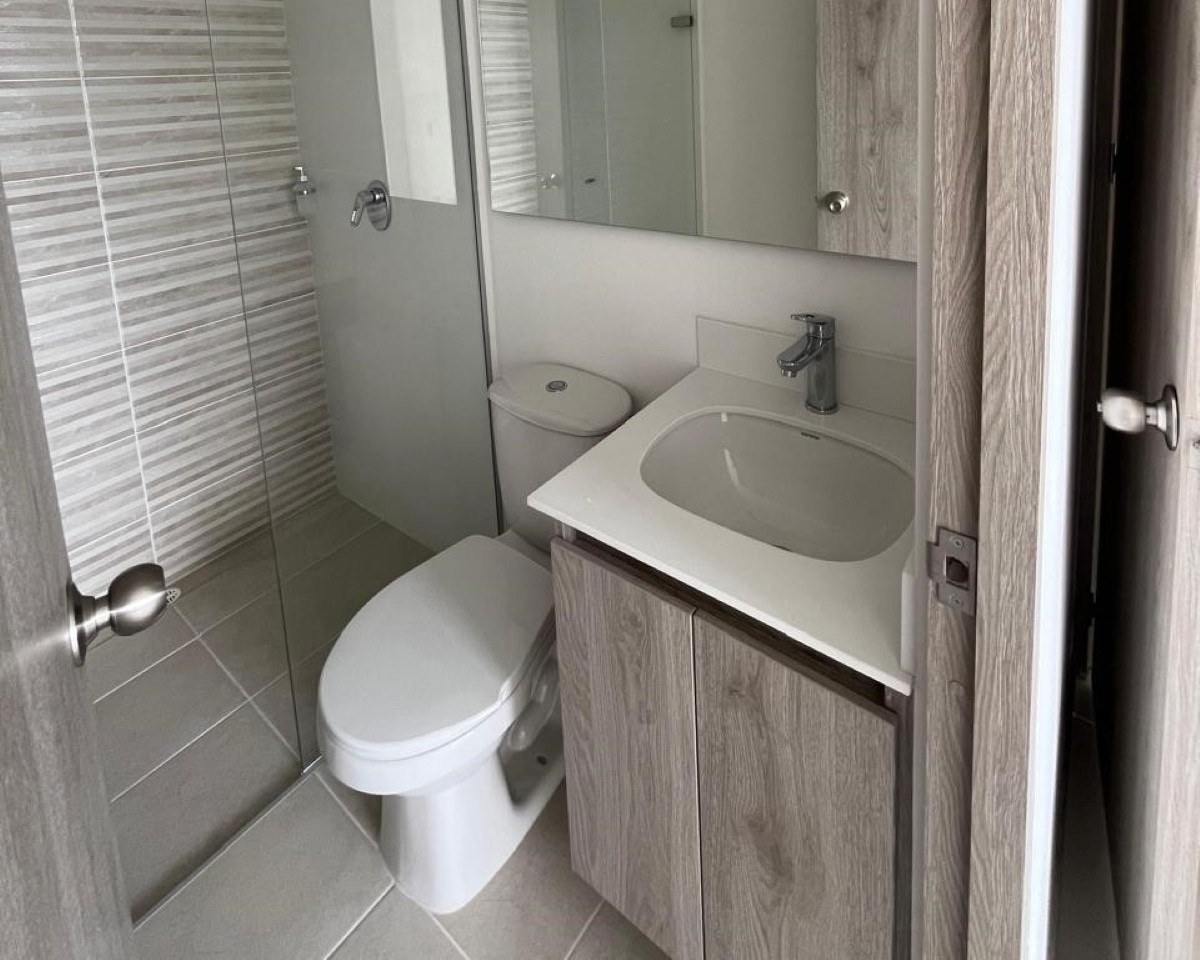 Apartamento en venta en Los Naranjos, Itagüí · foto 12 de 13