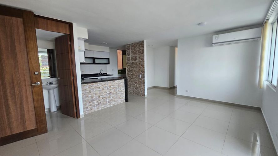 Apartamento de 3 alcobas en arriendo en Urbanizacion Los Corales, Barranquilla, 88 m² · foto 2 de 17