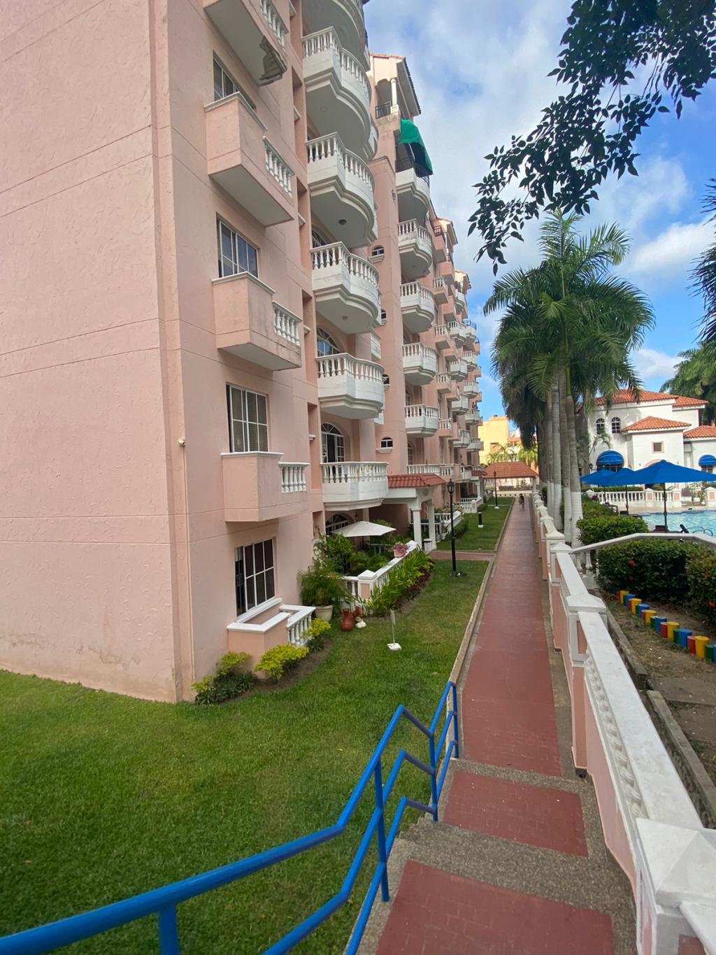 Apartamento en arriendo en Altos De Riomar, Barranquilla · foto 2 de 24