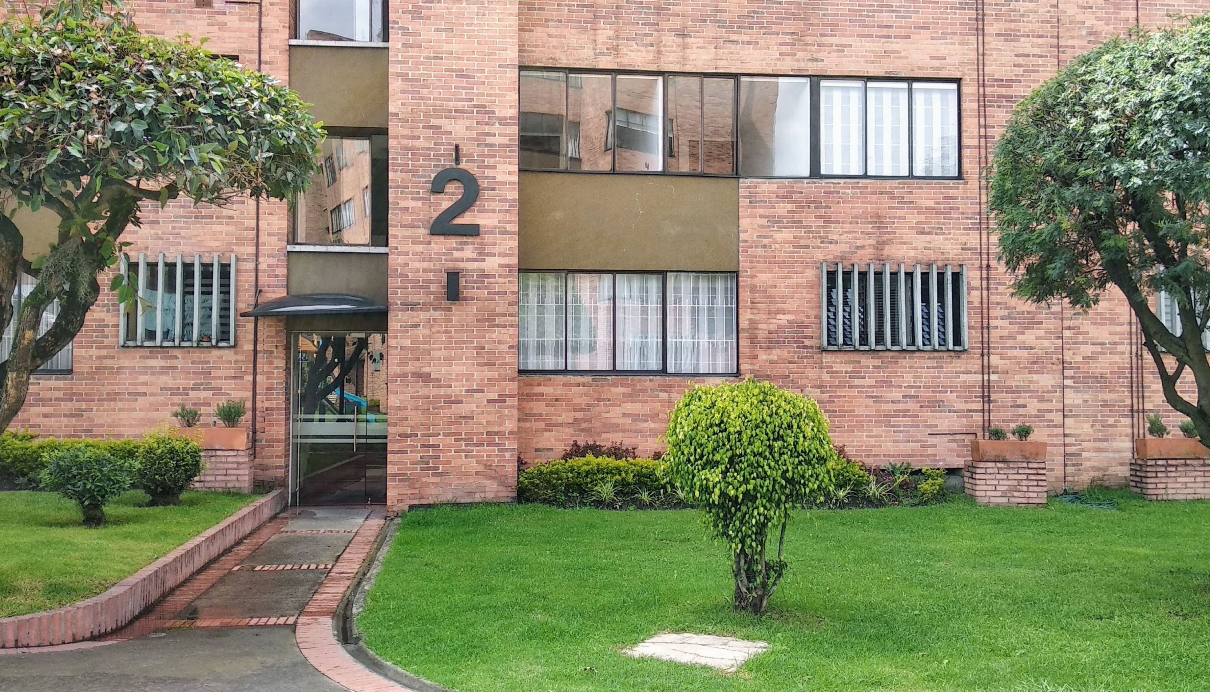 Apartamento en venta en Niza, Bogotá · foto 2 de 20