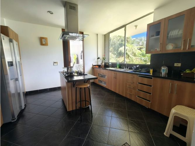 Casa de 4 alcobas en venta en Loma Del Escobero, Envigado, 350 m² · foto 11 de 24