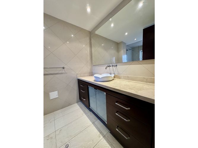 Casa de 6 alcobas en venta en Aposentos, Sopó, 720 m² · foto 17 de 24