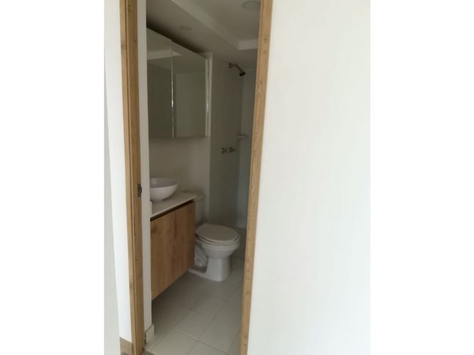 Apartamento en venta en Maria Auxiliadora, Medellín, 55 m² · foto 6 de 13