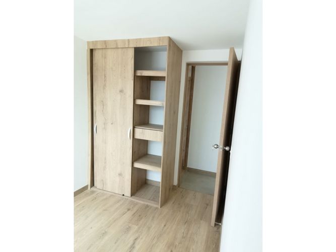 Apartamento en venta en Maria Auxiliadora, Medellín, 55 m² · foto 9 de 13