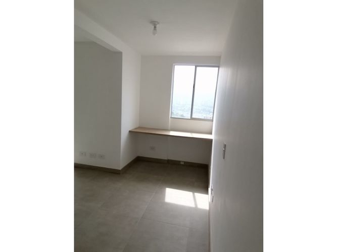 Apartamento en venta en Maria Auxiliadora, Medellín, 55 m² · foto 10 de 13