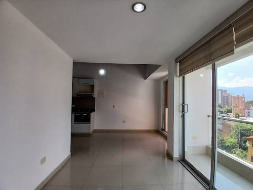 Apartamento en arriendo en Laureles, Medellín · foto 2 de 24