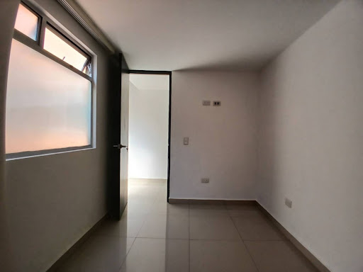 Apartamento en arriendo en Laureles, Medellín · foto 11 de 24