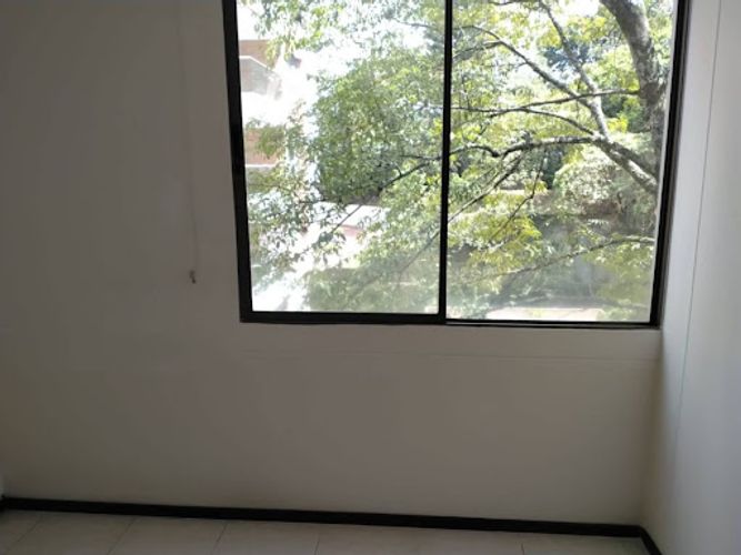 Apartamento de 3 alcobas en arriendo en Castropol, Medellín, 120 m² · foto 8 de 24