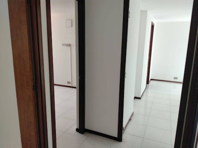 Apartamento de 3 alcobas en arriendo en Castropol, Medellín, 120 m² · foto 14 de 24