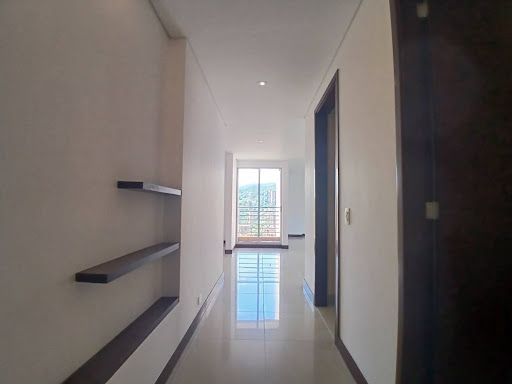 Apartamento en arriendo en La Florida, Medellín · foto 3 de 24