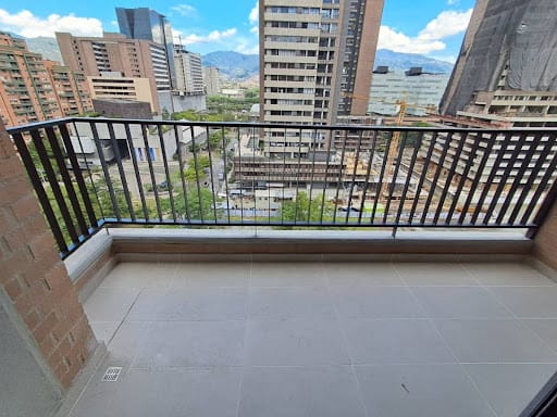 Apartamento de 3 alcobas en arriendo en Ciudad Del Río, Medellín, 77 m² · foto 9 de 24