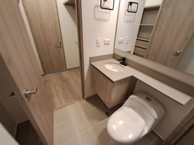Apartamento de 3 alcobas en arriendo en Ciudad Del Río, Medellín, 77 m² · foto 23 de 24