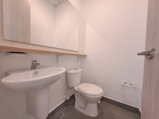 Oficina en arriendo en Milla De Oro, Medellín, 51 m² · foto 3 de 12