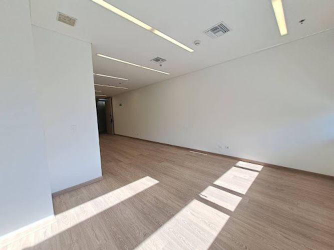 Oficina en arriendo en Milla De Oro, Medellín, 51 m² · foto 8 de 12