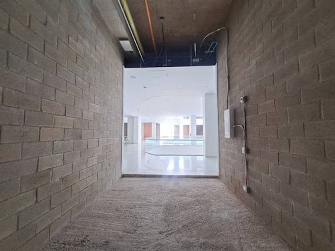Local en arriendo en La America, Medellín, 31 m² · foto 9 de 13